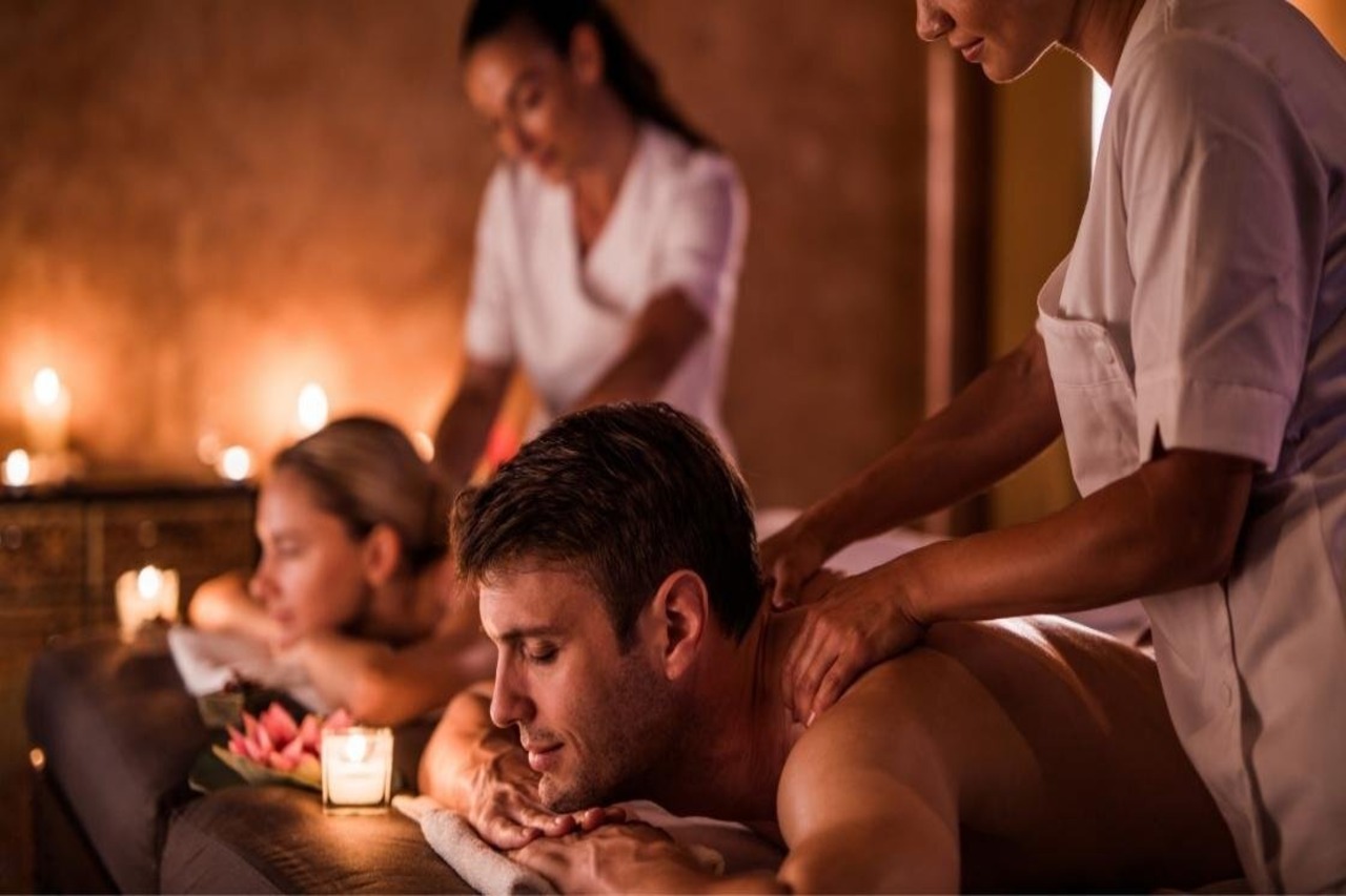 couples massage