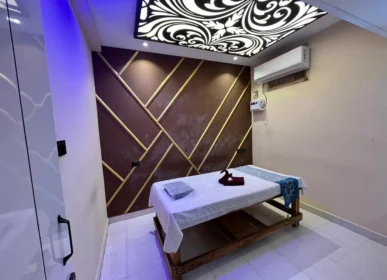 blue lounge spa & massage centre ambiance image