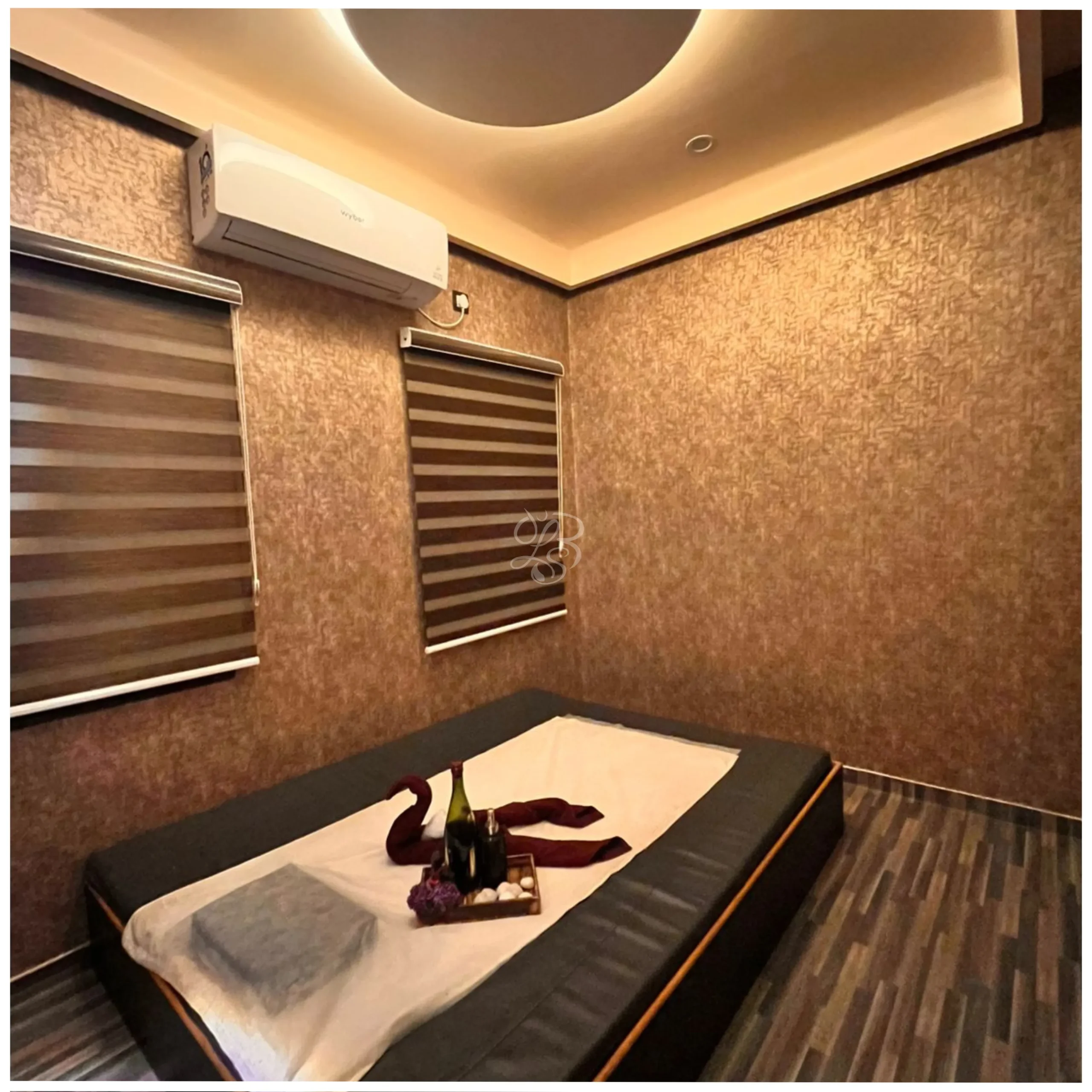 blue lounge spa & massage centre ambiance image
