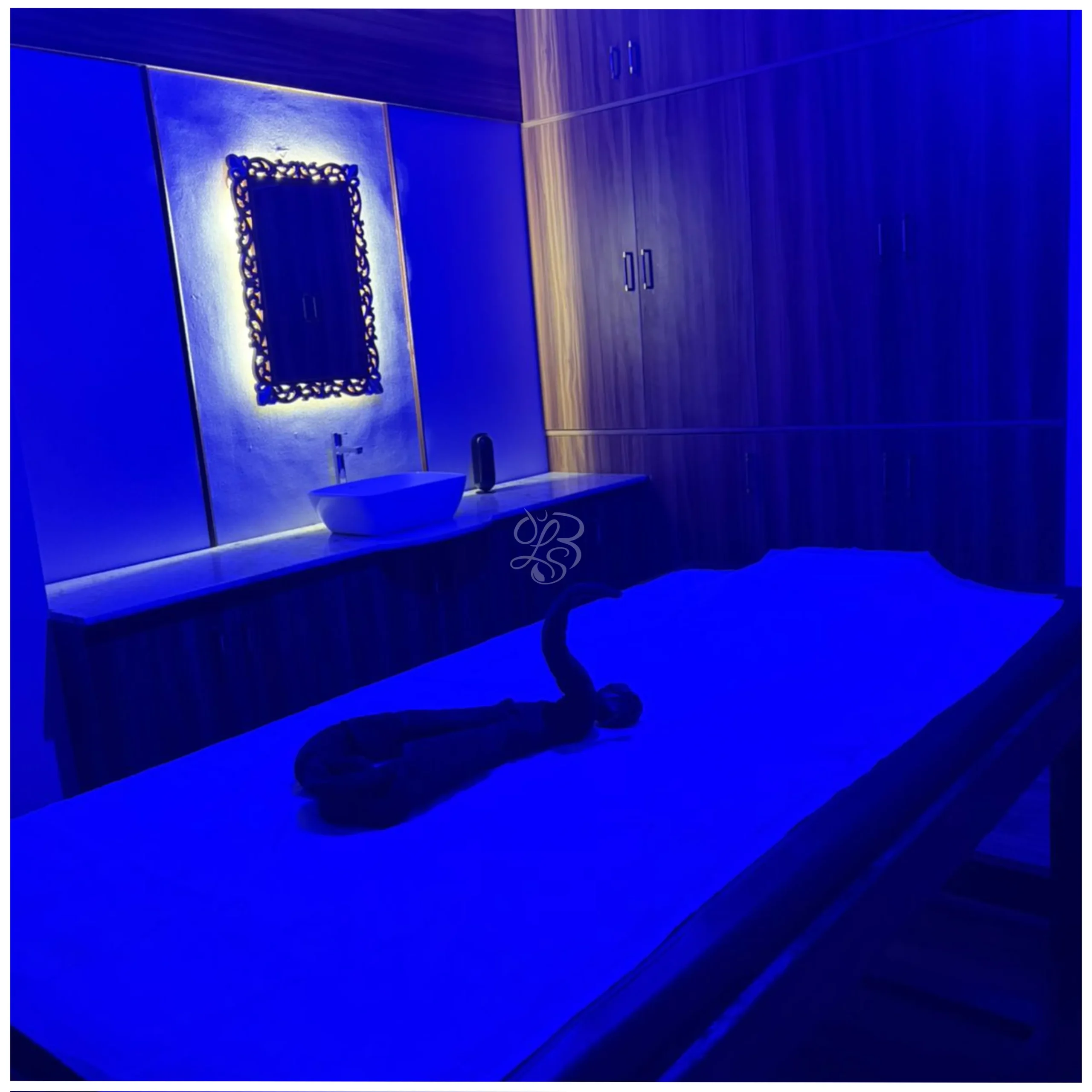 blue lounge spa interior blue lounge spa interior