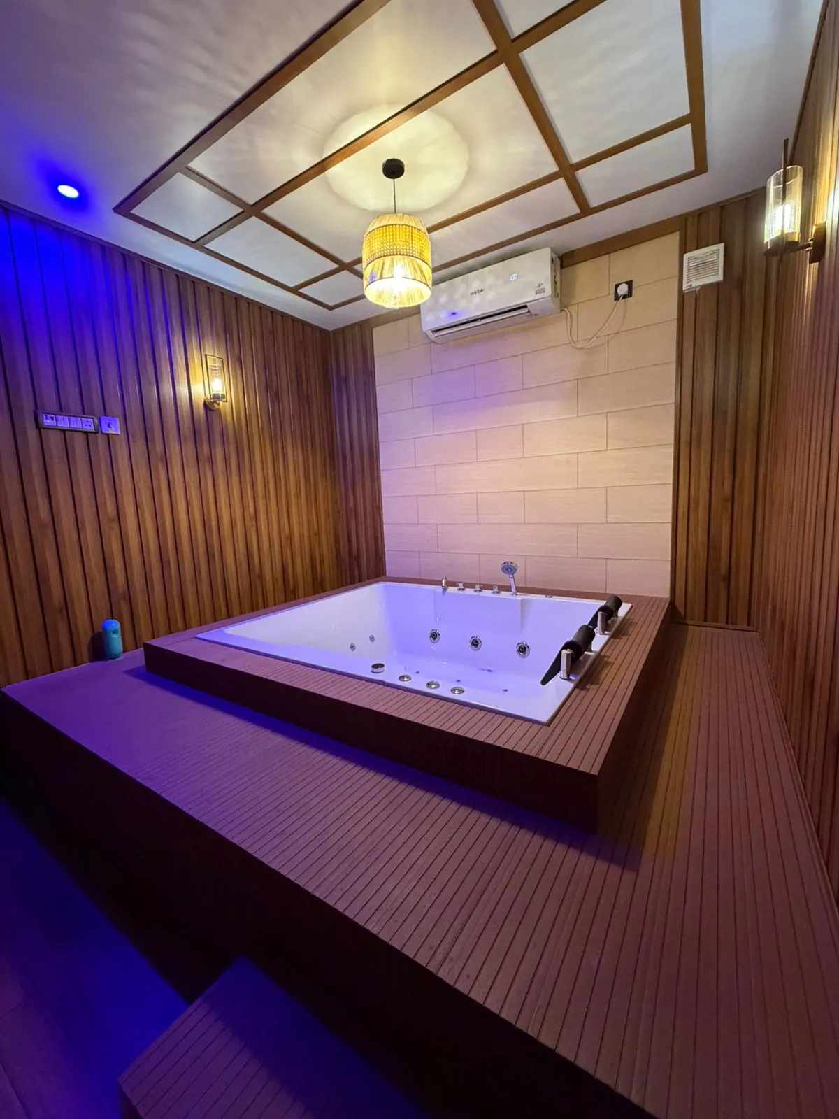 T Nagar Spa and Massage Centre Entrance